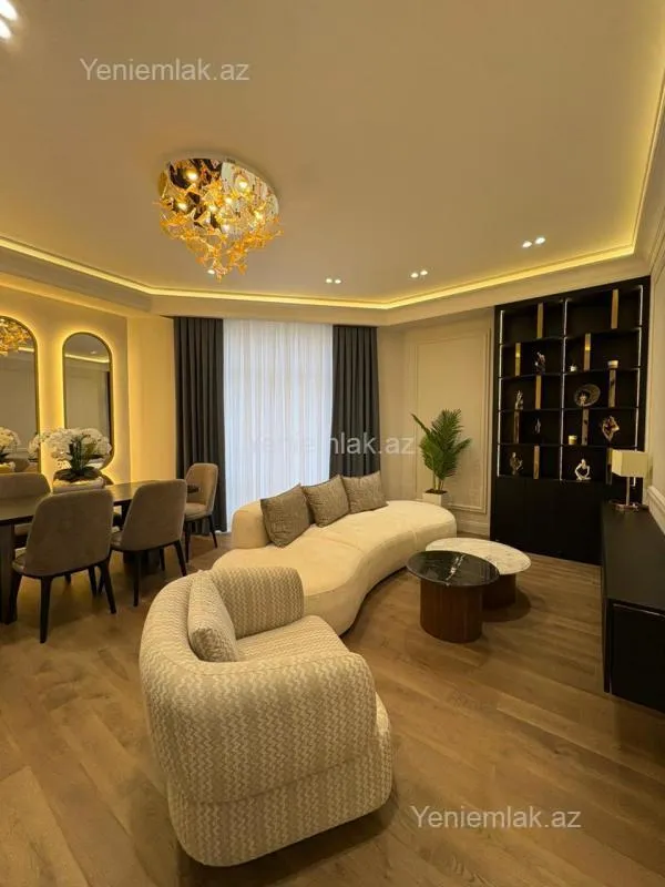 Satılır 3 otaqlı yeni tikili 122 m²