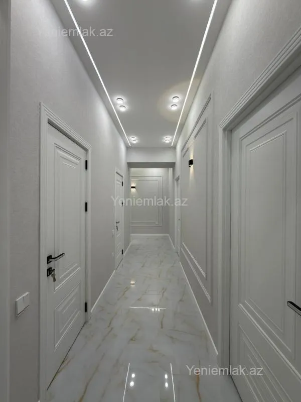 Satılır 2 otaqlı yeni tikili 75 m²