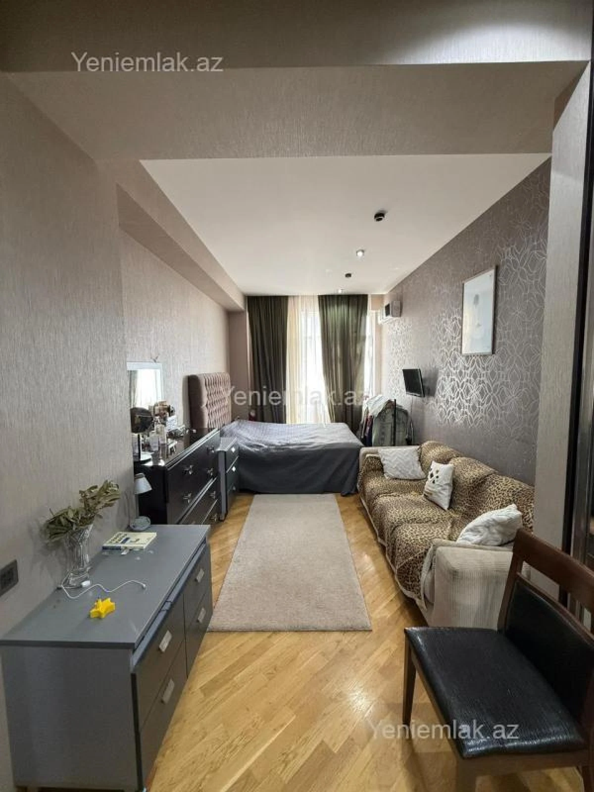 Satılır 3 otaqlı yeni tikili 137 m²