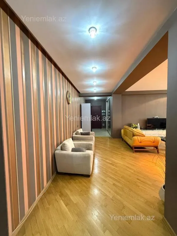 Satılır 3 otaqlı yeni tikili 137 m²