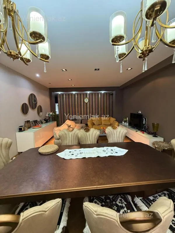 Satılır 3 otaqlı yeni tikili 137 m²