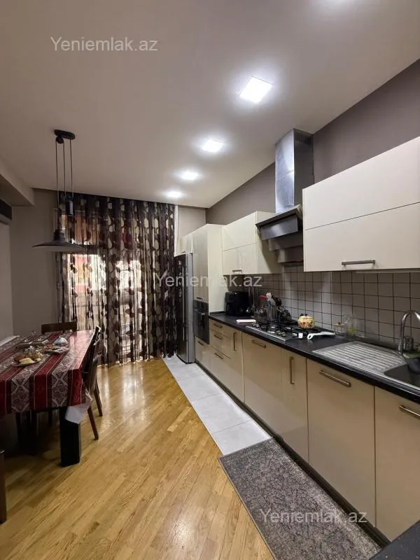 Satılır 3 otaqlı yeni tikili 137 m²