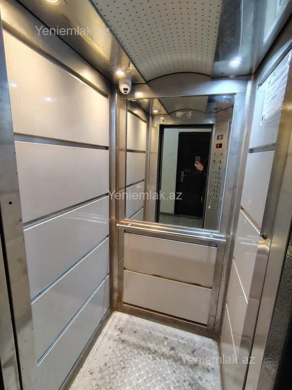 Satılır 2 otaqlı yeni tikili 60 m²