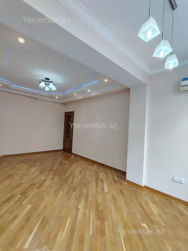Satılır 2 otaqlı yeni tikili 60 m²