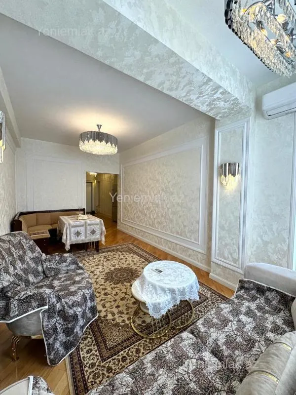 Satılır 2 otaqlı yeni tikili 72 m²