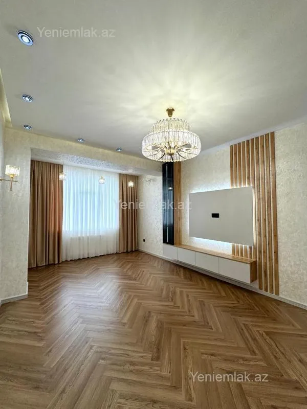 Satılır 3 otaqlı yeni tikili 105 m²