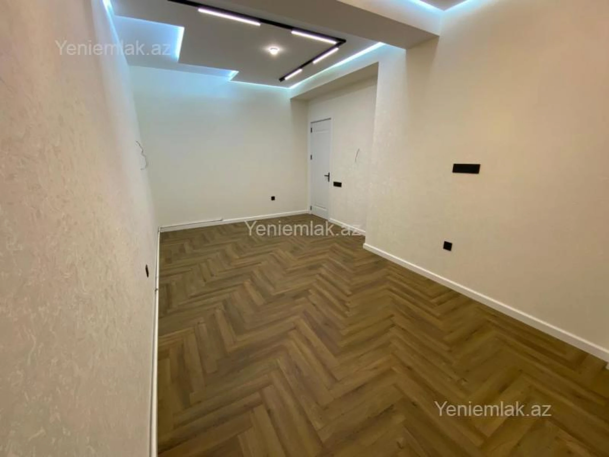 Satılır 2 otaqlı yeni tikili 74 m²