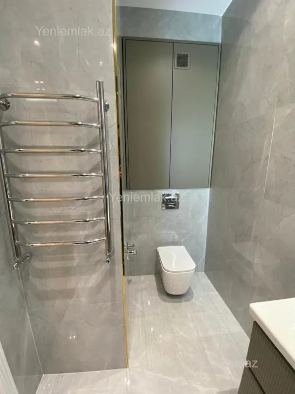 Satılır 2 otaqlı yeni tikili 74 m²