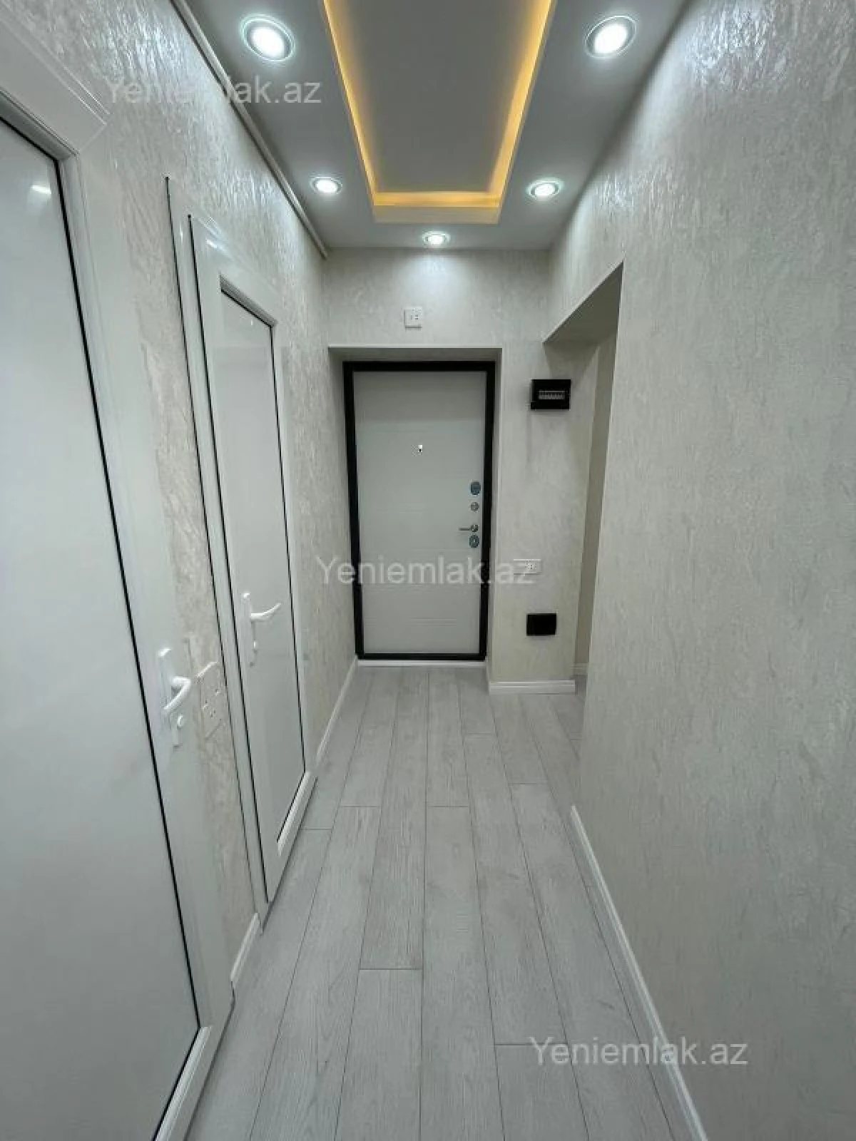 Satılır 2 otaqlı köhnə tikili 60 m²