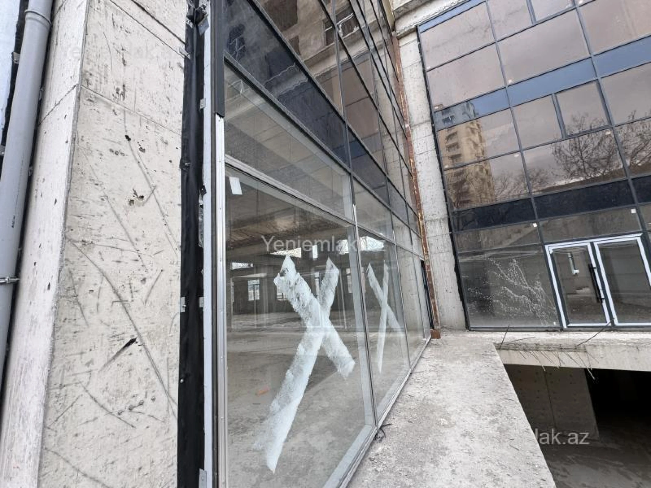 Satılır obyekt 200 m²