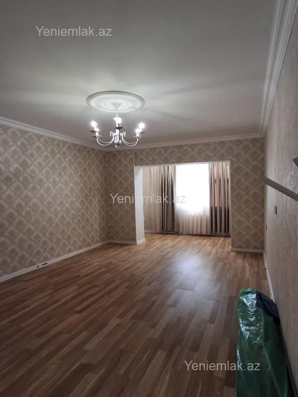 Satılır 2 otaqlı köhnə tikili 65 m²