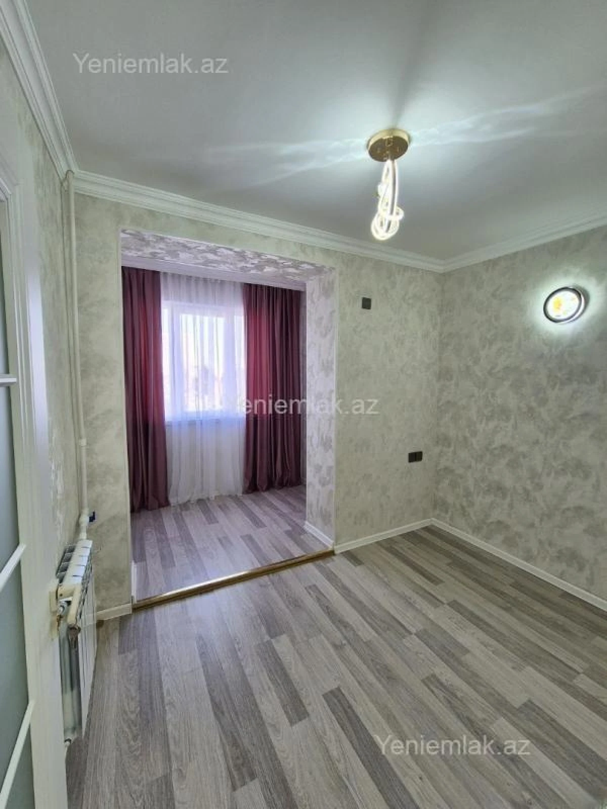 Satılır 2 otaqlı köhnə tikili 40 m²