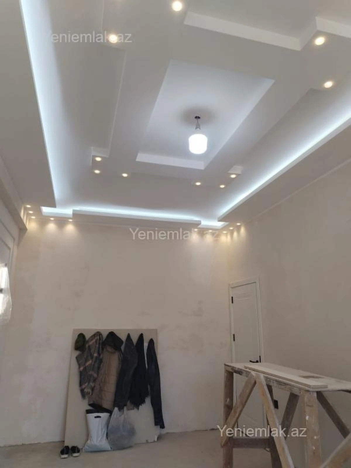 Satılır 3 otaqlı yeni tikili 105 m²