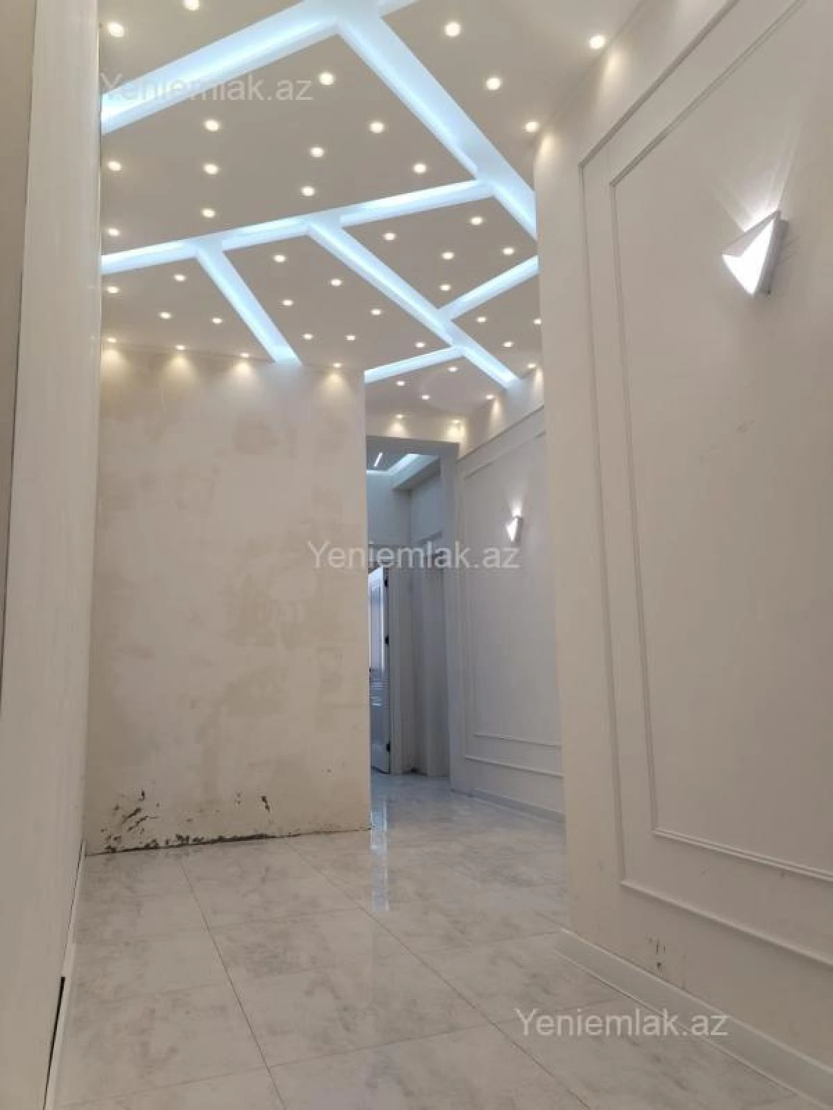 Satılır 3 otaqlı yeni tikili 105 m²