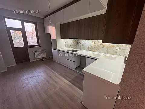 Satılır 3 otaqlı yeni tikili 134 m²