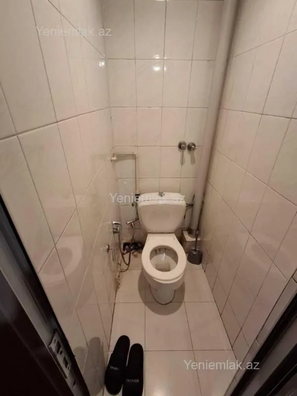 Satılır 2 otaqlı köhnə tikili 60 m²