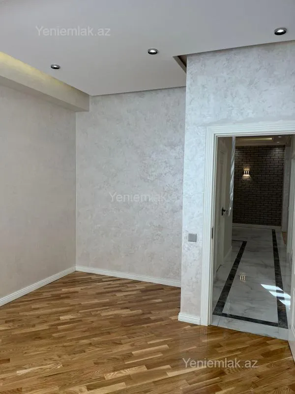 Satılır 3 otaqlı yeni tikili 110 m²