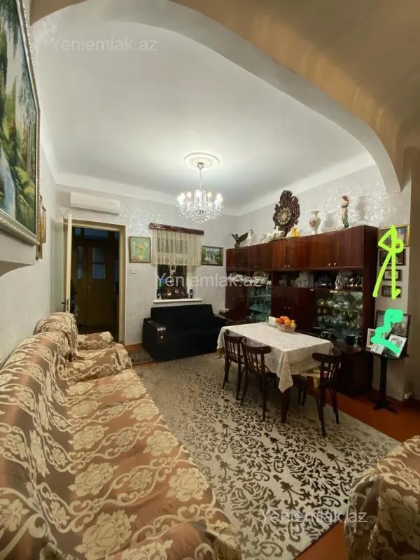 Satılır 3 otaqlı köhnə tikili 60 m²