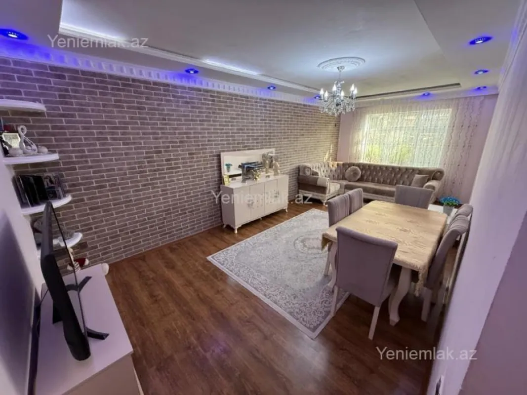 Satılır 3 otaqlı həyət evi 140 m²