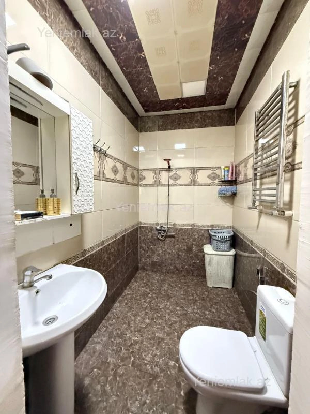 Satılır 3 otaqlı həyət evi 140 m²