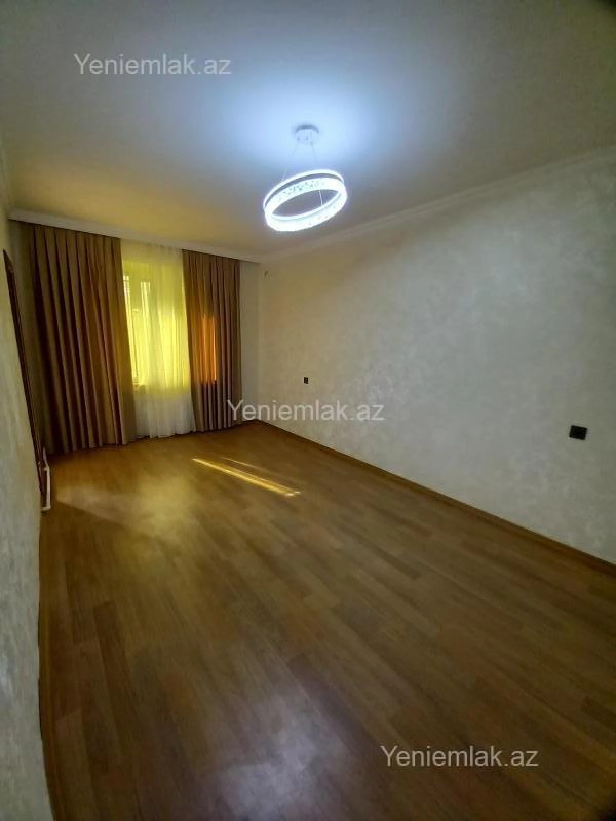 Satılır 3 otaqlı köhnə tikili 63 m²