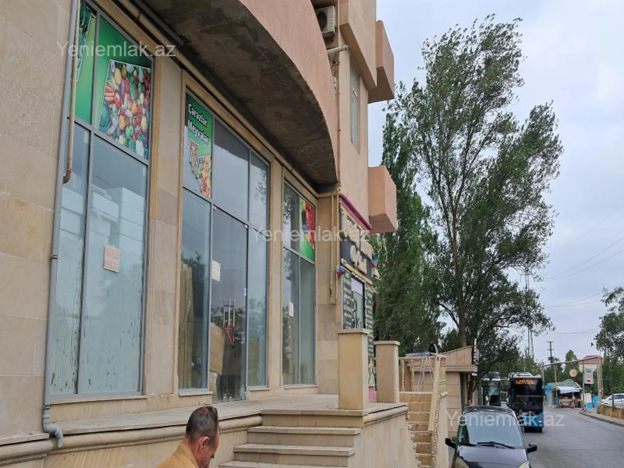 Satılır 1 otaqlı obyekt 102 m²