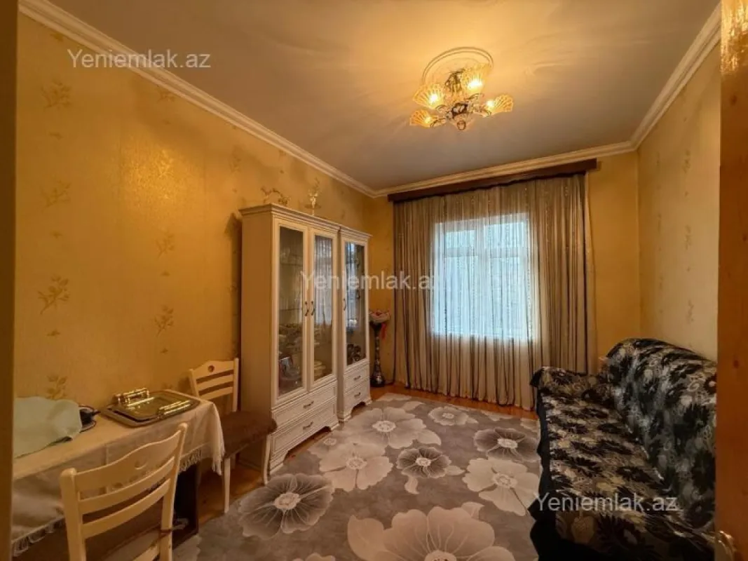 Satılır 5 otaqlı həyət evi 170 m²