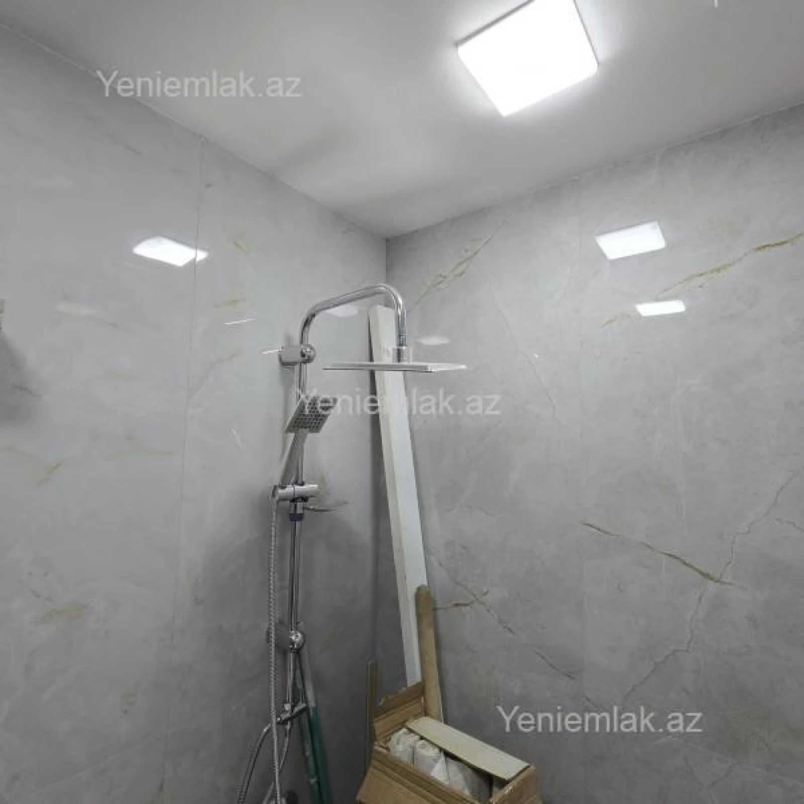 Satılır 2 otaqlı köhnə tikili 45 m²