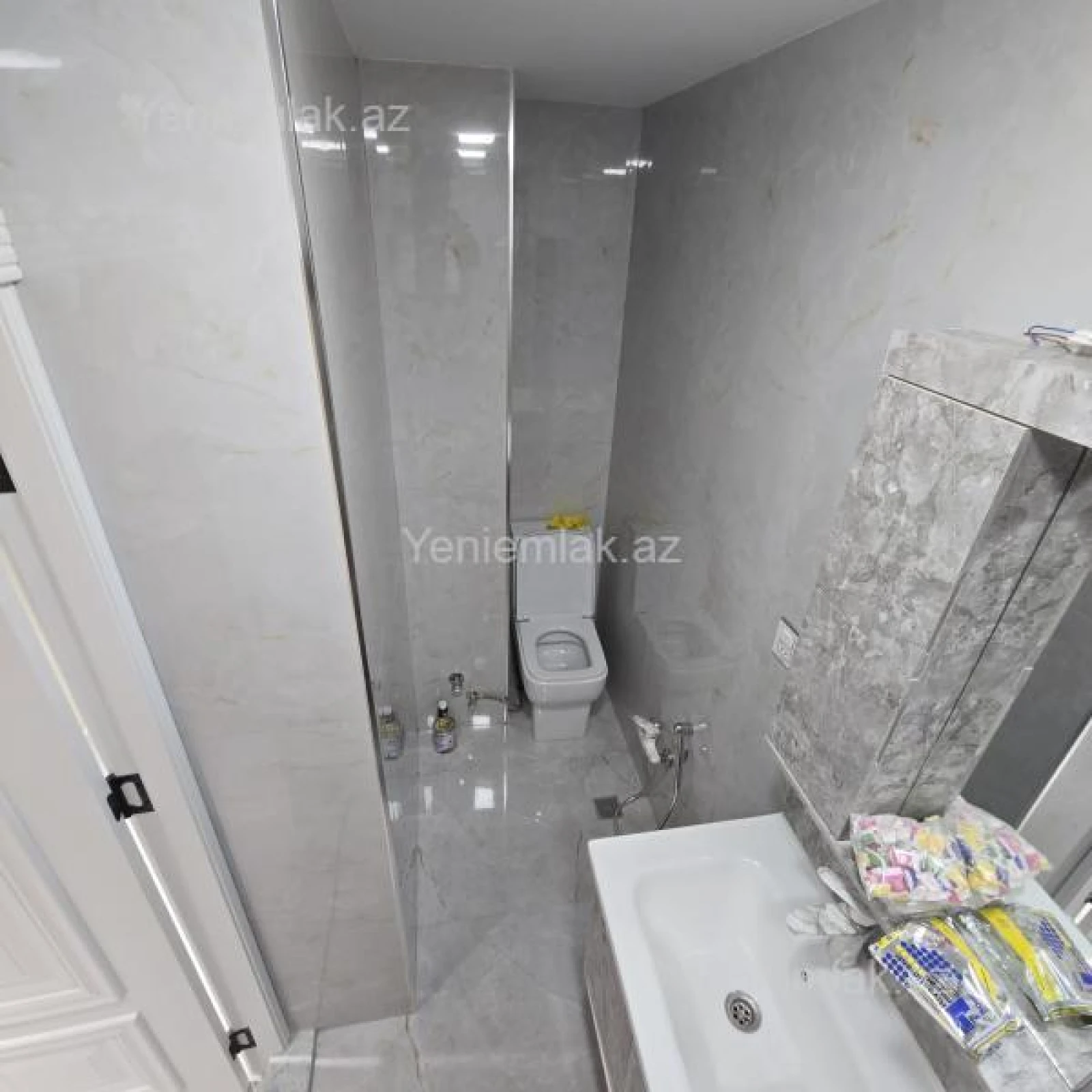 Satılır 2 otaqlı köhnə tikili 45 m²