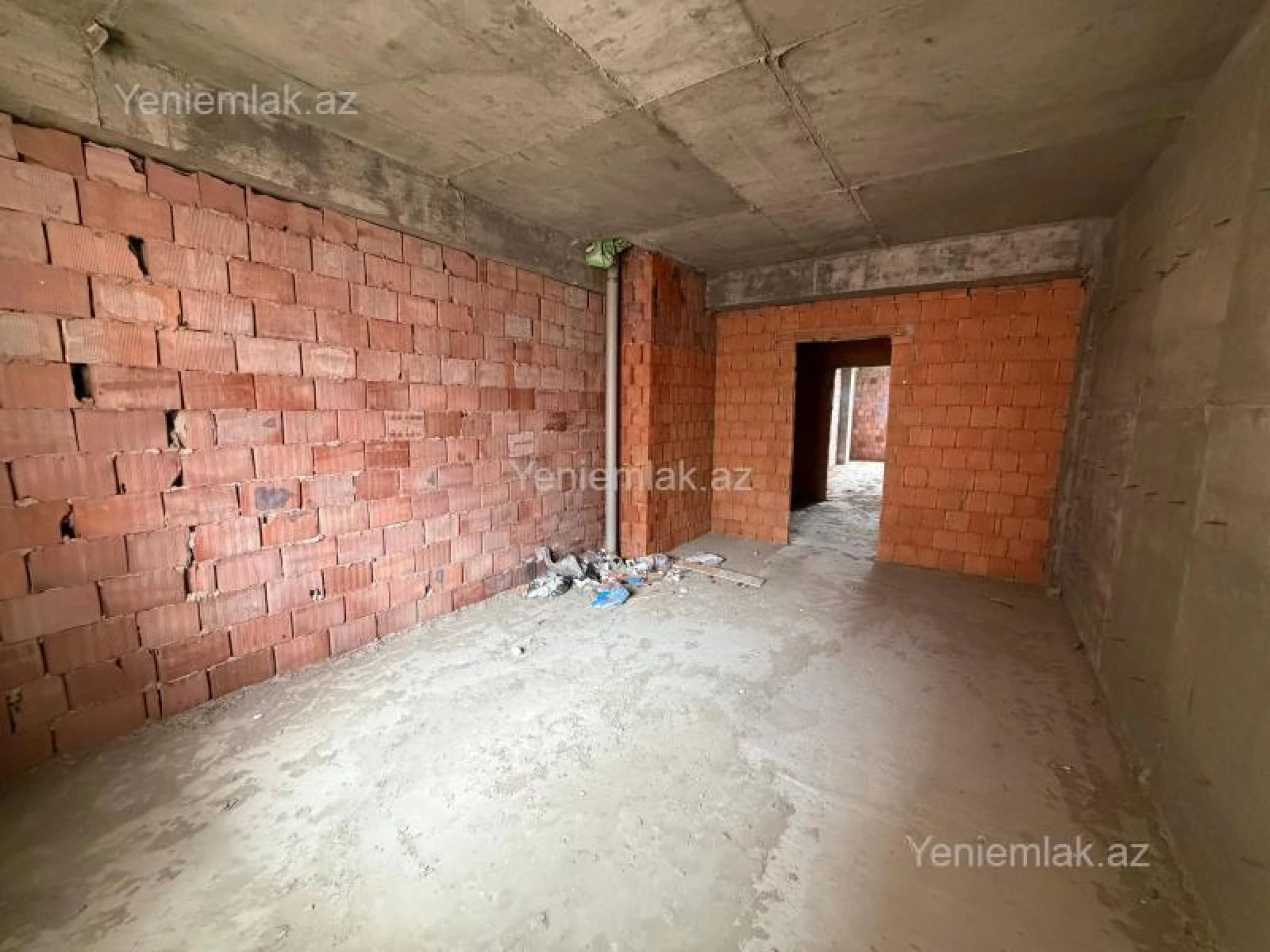 Satılır 3 otaqlı yeni tikili 135 m²