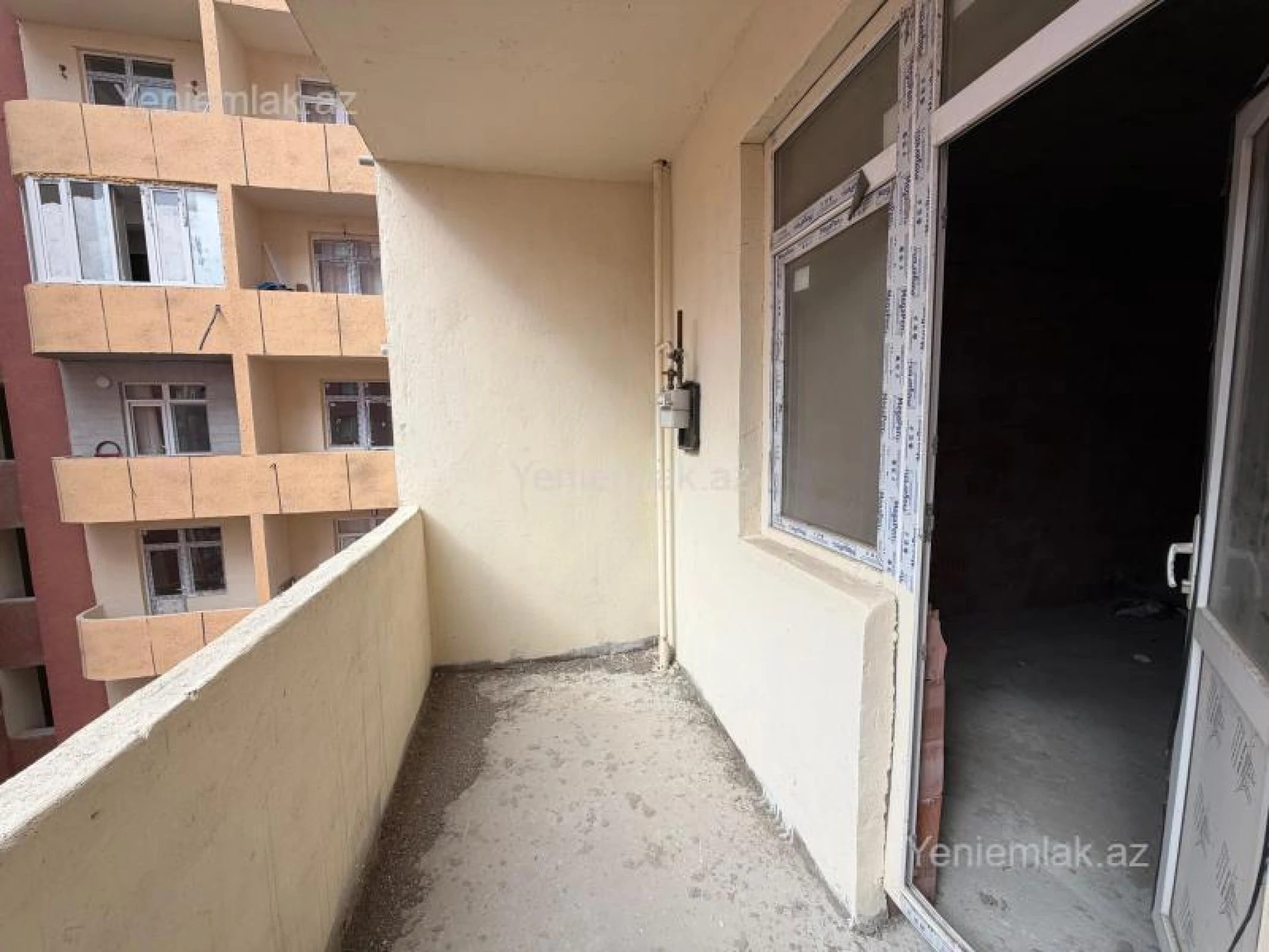 Satılır 3 otaqlı yeni tikili 135 m²