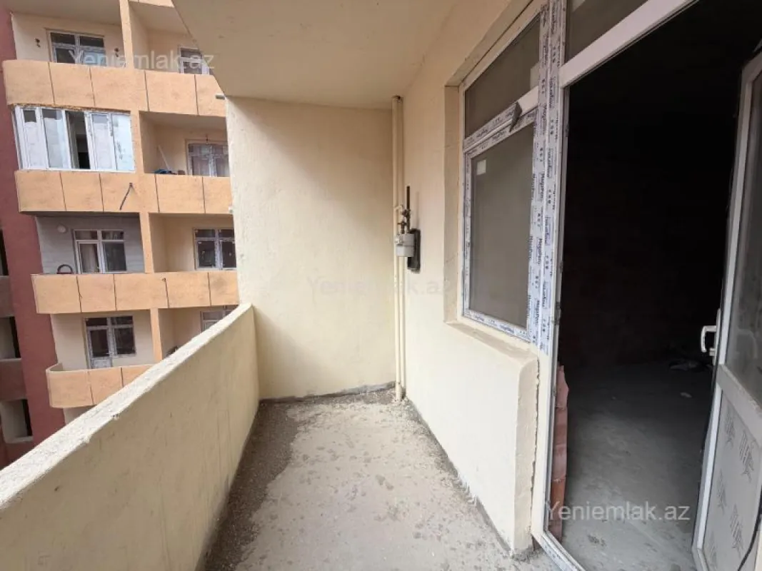 Satılır 3 otaqlı yeni tikili 135 m²