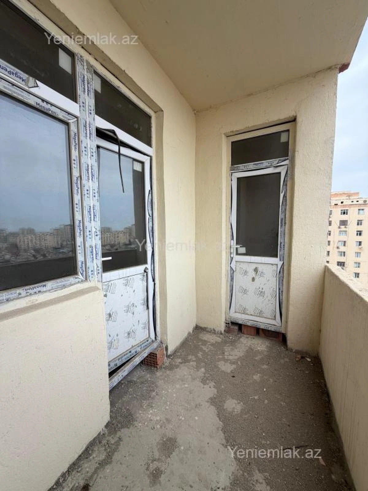 Satılır 3 otaqlı yeni tikili 135 m²