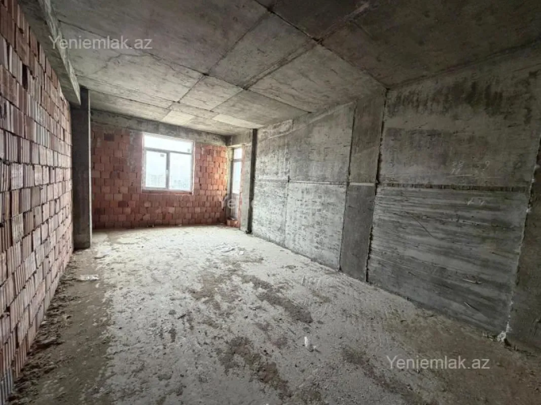 Satılır 3 otaqlı yeni tikili 135 m²