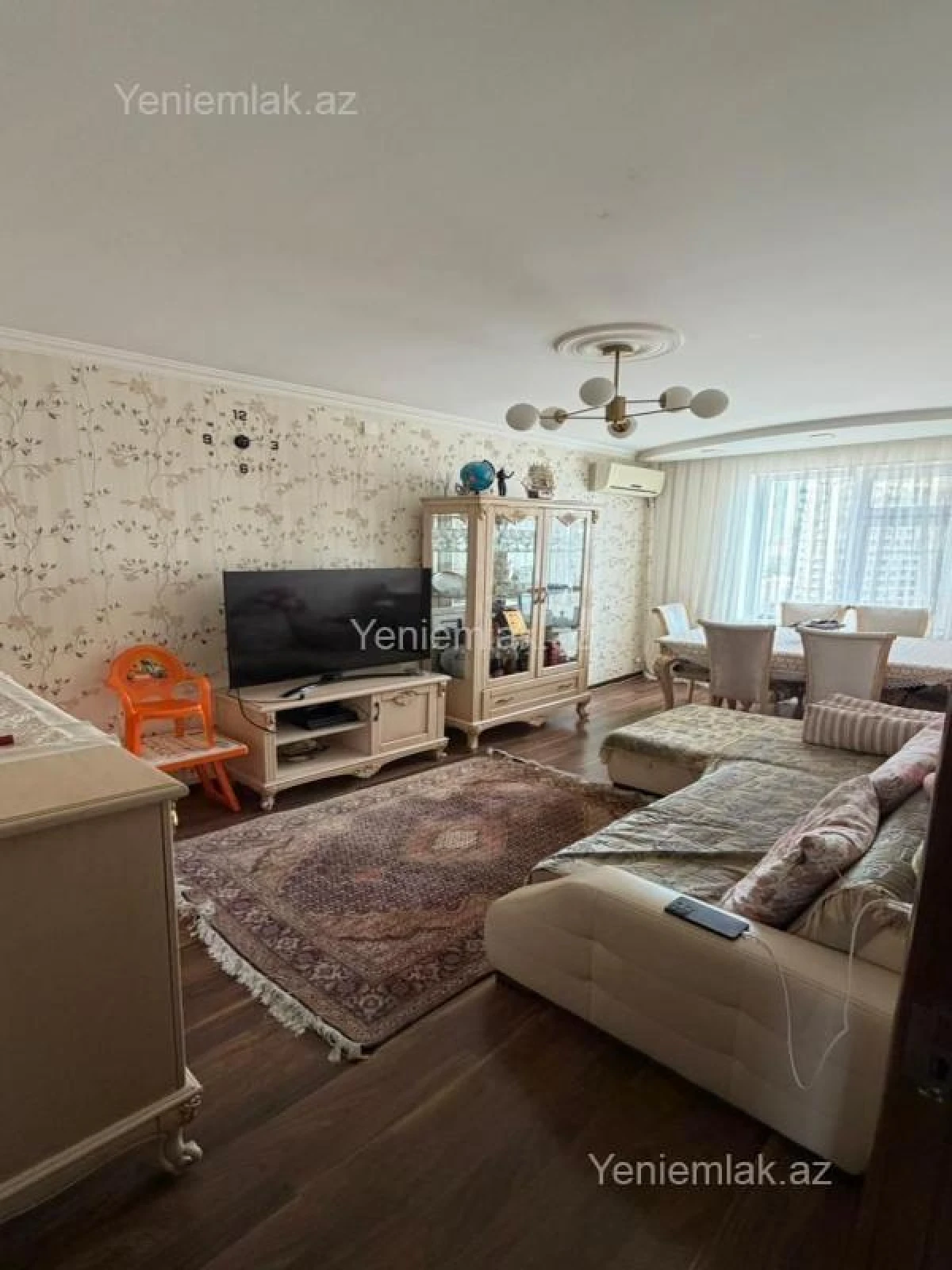 Satılır 2 otaqlı köhnə tikili 70 m²
