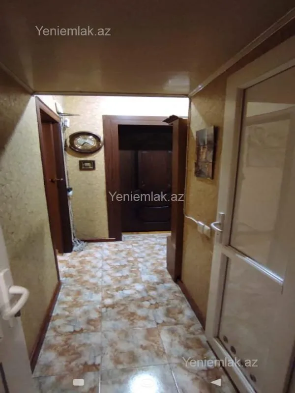 Satılır 3 otaqlı köhnə tikili 85 m²