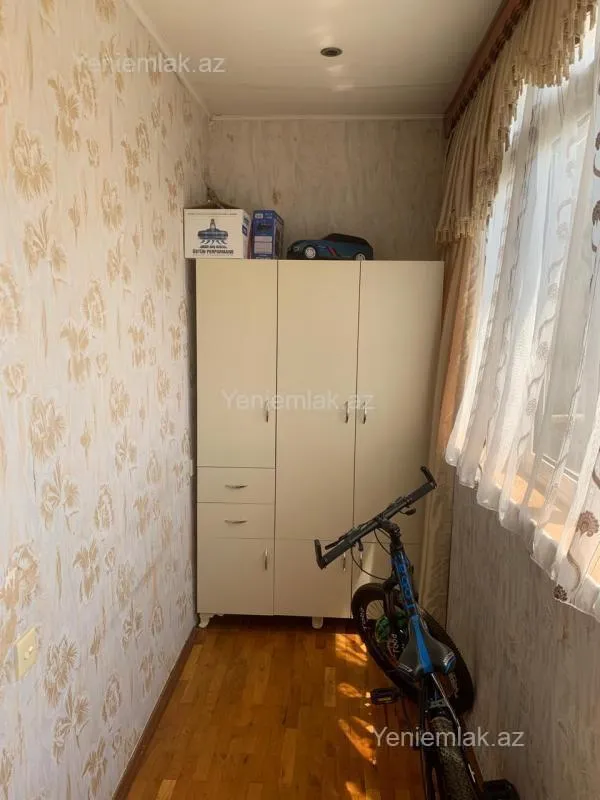 Satılır 2 otaqlı köhnə tikili 58 m²