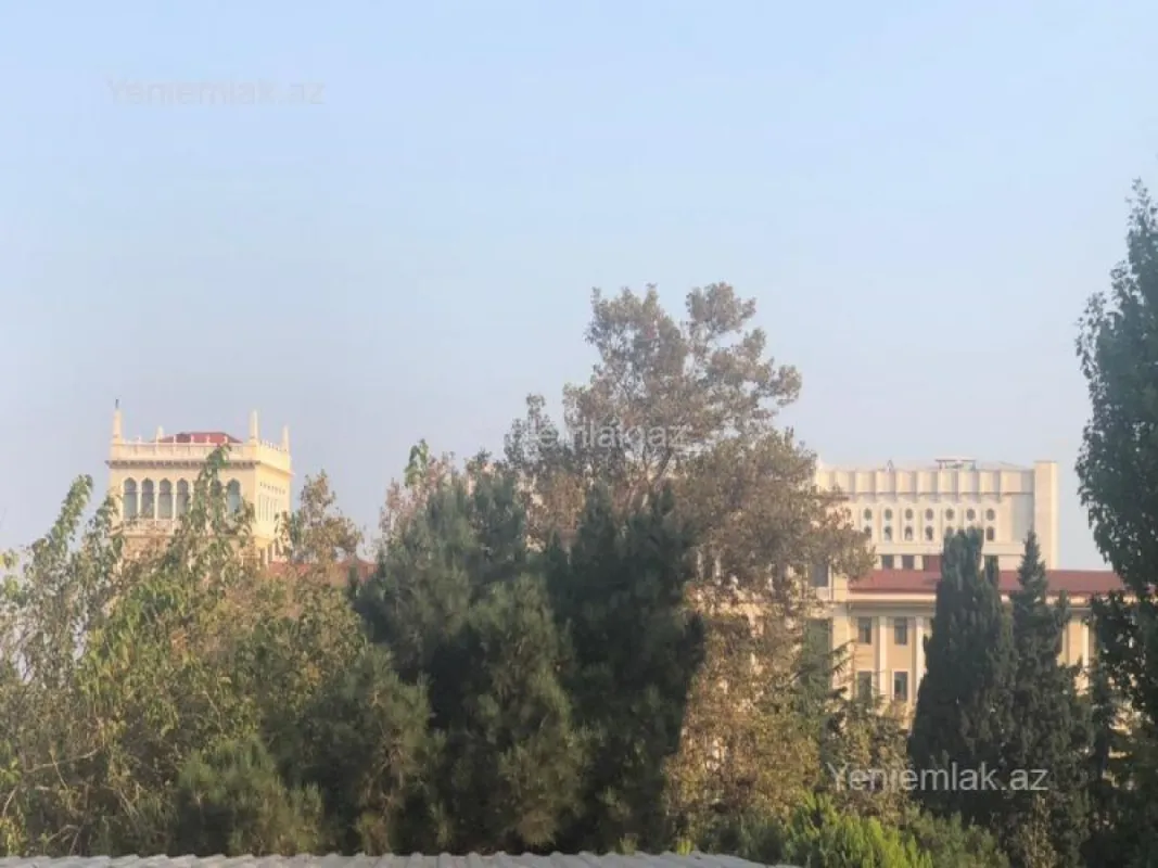 Satılır 1 otaqlı köhnə tikili 60 m²