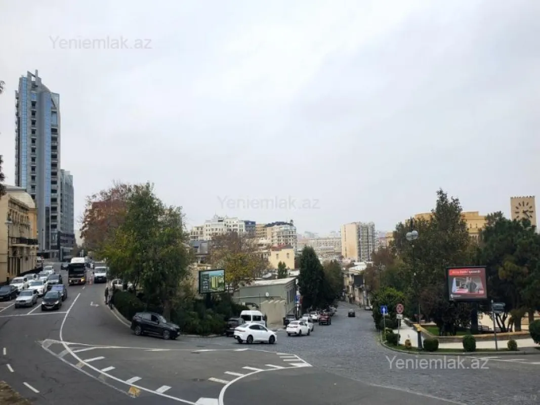 Satılır 1 otaqlı köhnə tikili 60 m²