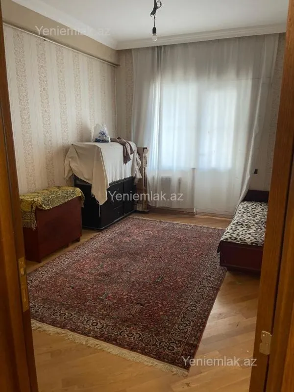 Satılır 3 otaqlı yeni tikili 105 m²