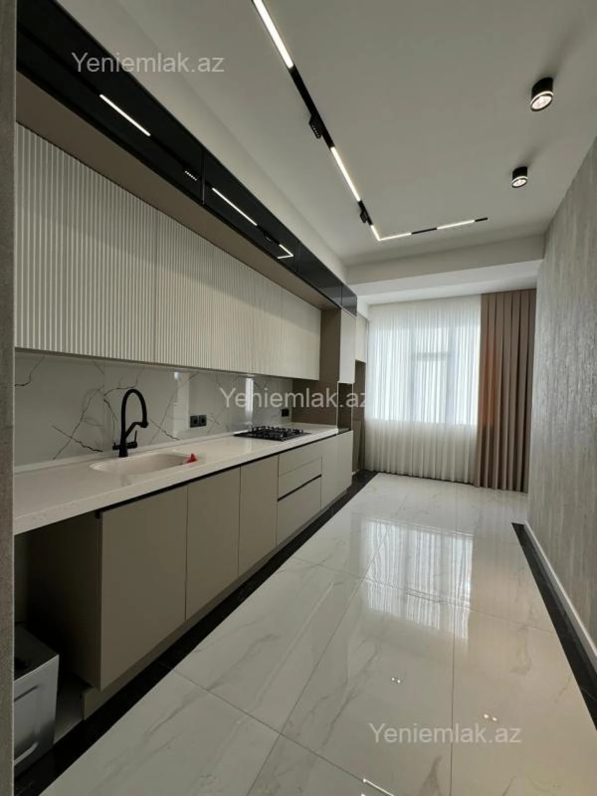 Satılır 3 otaqlı yeni tikili 117 m²