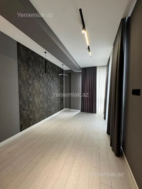 Satılır 3 otaqlı yeni tikili 117 m²
