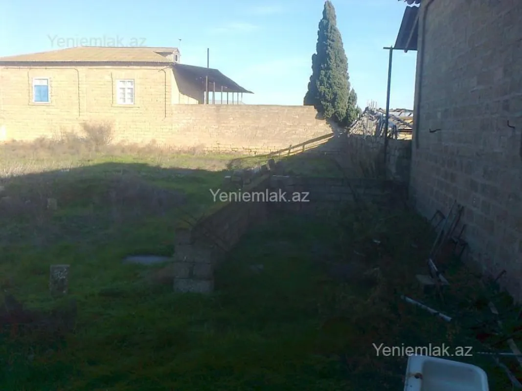 Satılır 2 otaqlı həyət evi 50 m²