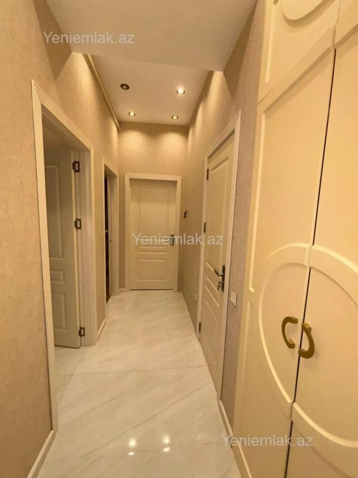 Satılır 2 otaqlı yeni tikili 63 m²