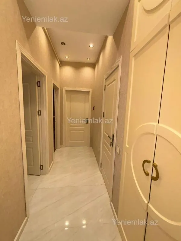 Satılır 2 otaqlı yeni tikili 63 m²