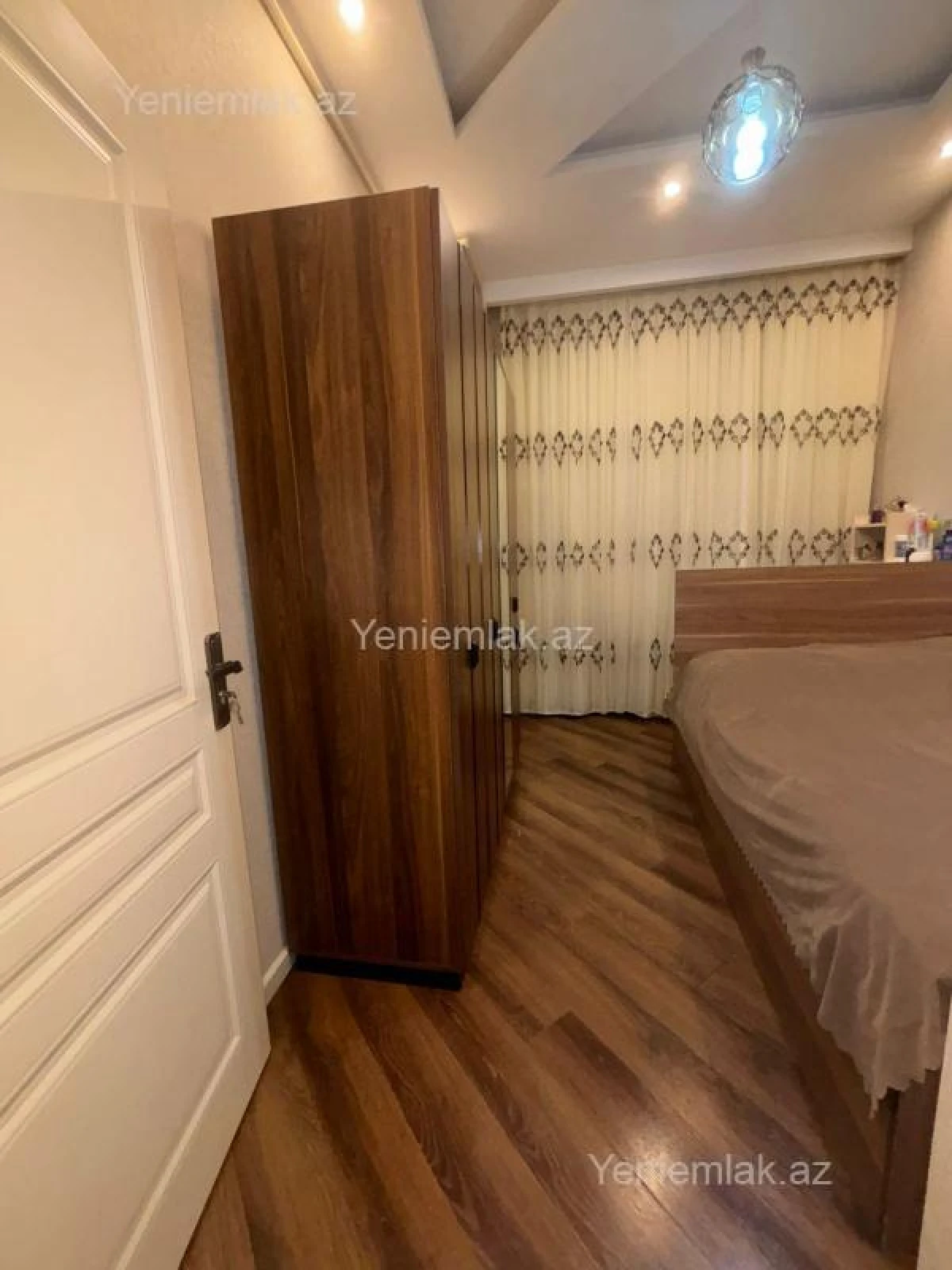 Satılır 2 otaqlı yeni tikili 63 m²