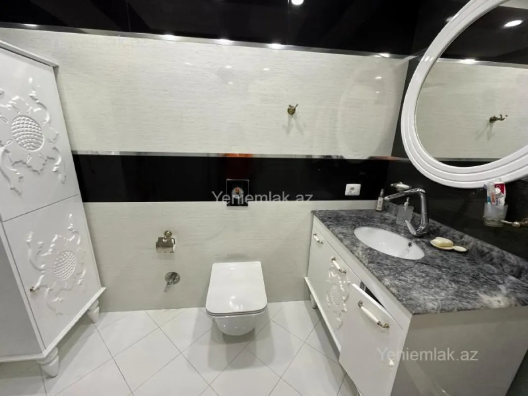 Satılır 3 otaqlı yeni tikili 140 m²