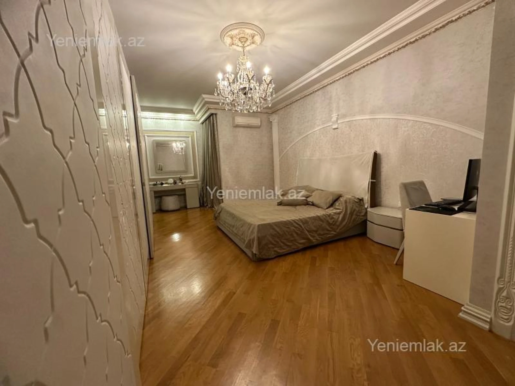 Satılır 3 otaqlı yeni tikili 140 m²