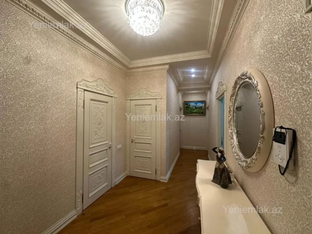 Satılır 3 otaqlı yeni tikili 140 m²