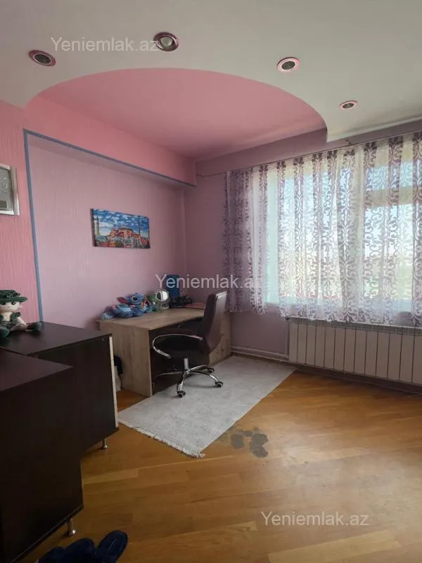 Satılır 4 otaqlı yeni tikili 205 m²